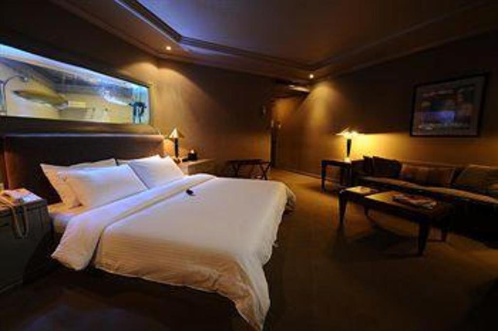 Casa Leticia Boutique Hotel Davao Exterior photo